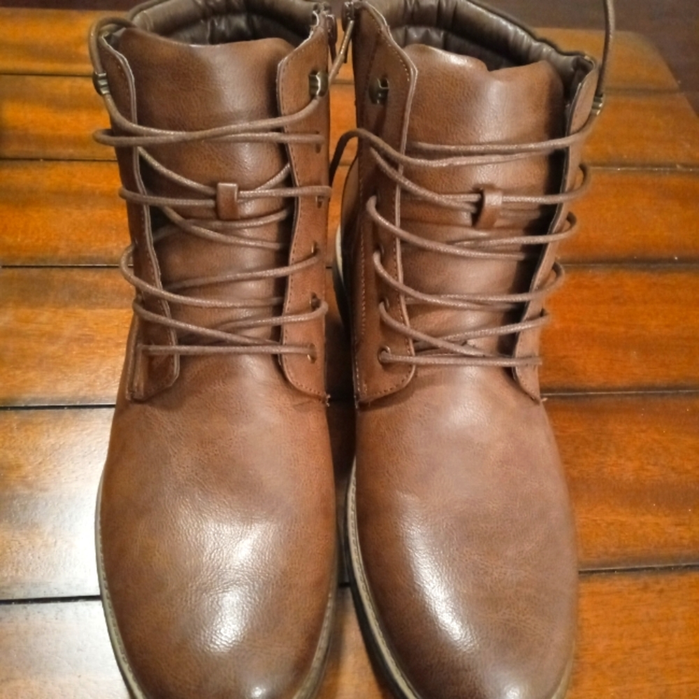 Robert David size 14m Parrish brown men's  boots